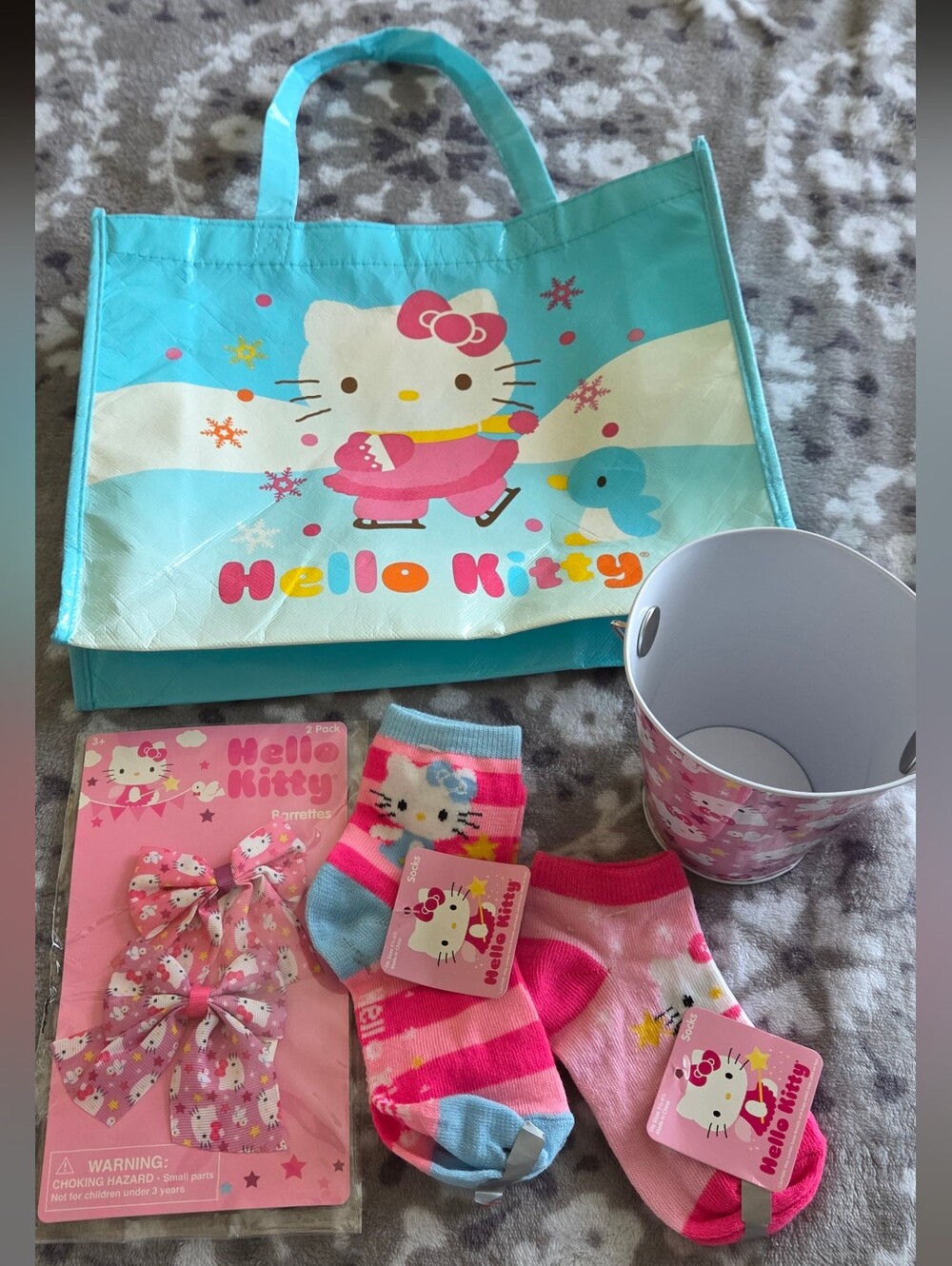 Hello Kitty Blue and Pink Kids Tote Gift Set
